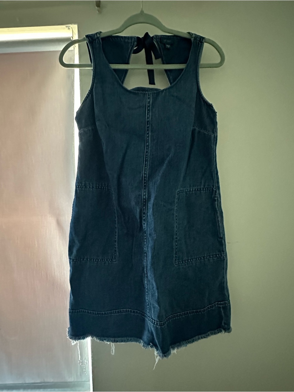 J Jill Denim Chambray Sleeveless Shift Dress Raw Hem Pockets Cotton Bow Sz XS